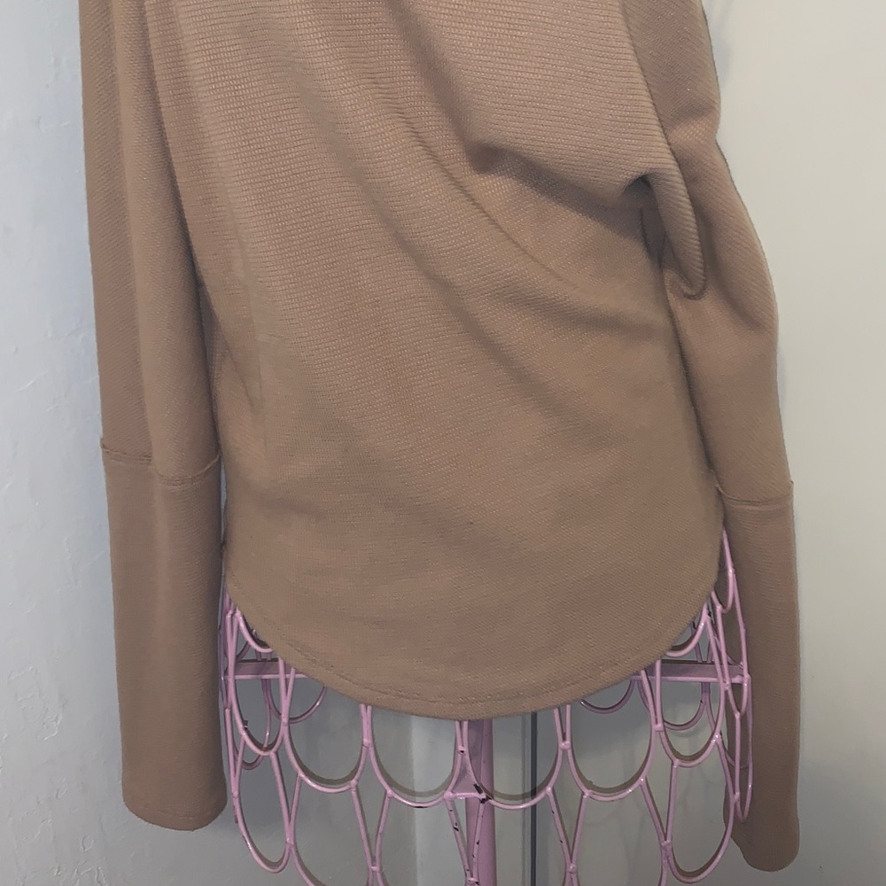 🎁Like New We the Free Tan Waffle L/S Shirt  #OB1164801 - XS - Picture 7 of 12